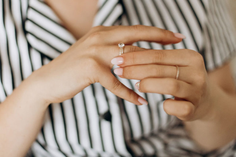 Mistakes Women Make During Divorce | FEDOROV Family Lawyers